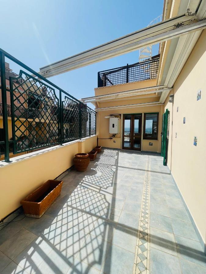 Newhouse Victoria - Sea View Apartment Nettuno Exterior foto